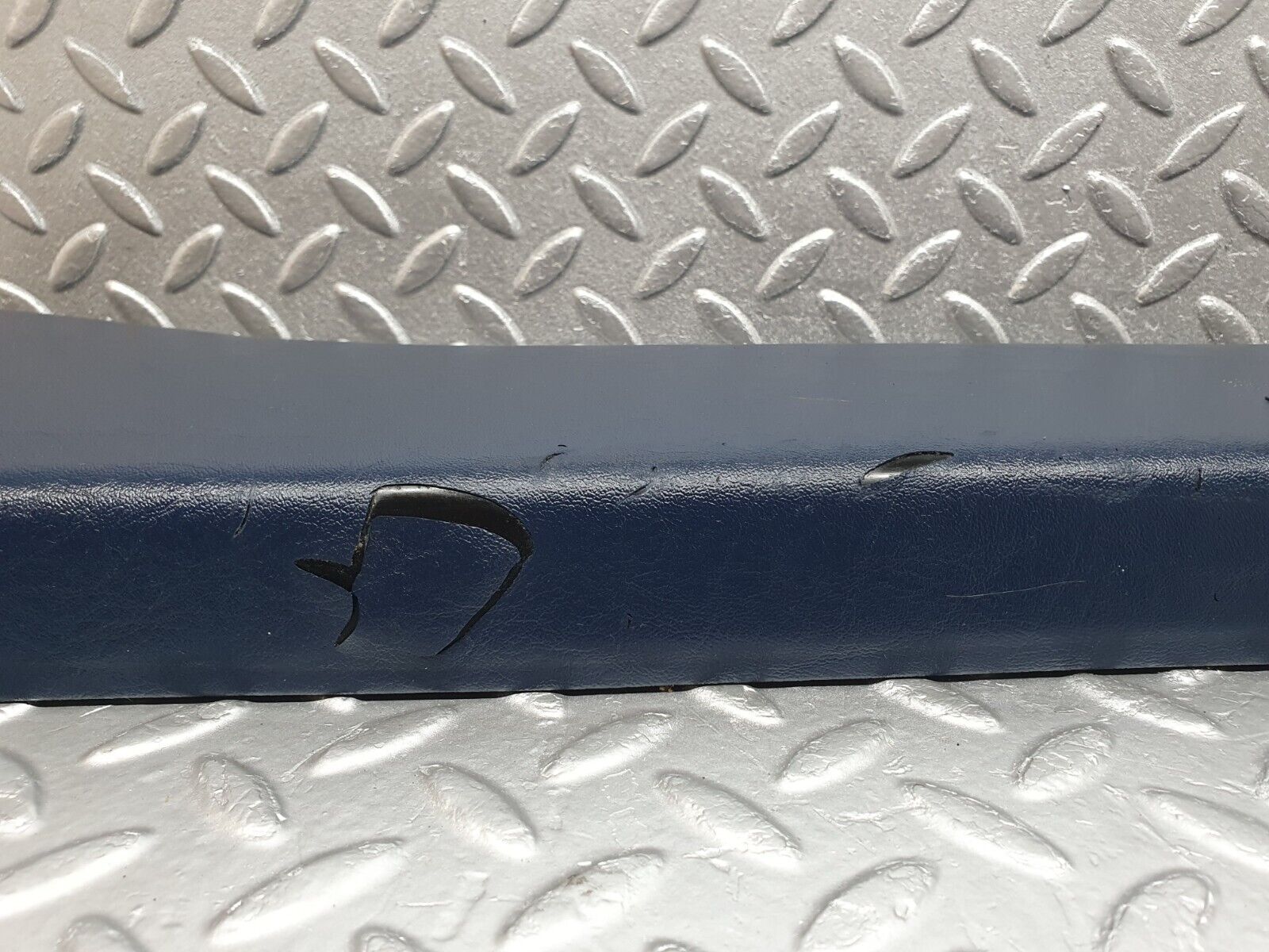 42654 Mercedes-Benz W201 190 2.0L B Pillar Cover Left Blue 2016921789 2016920044