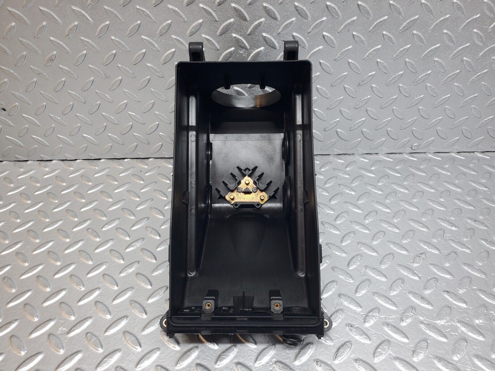 45722 Mercedes-Benz W126 420SE Fuse Box Housing 1265401650 1265400182