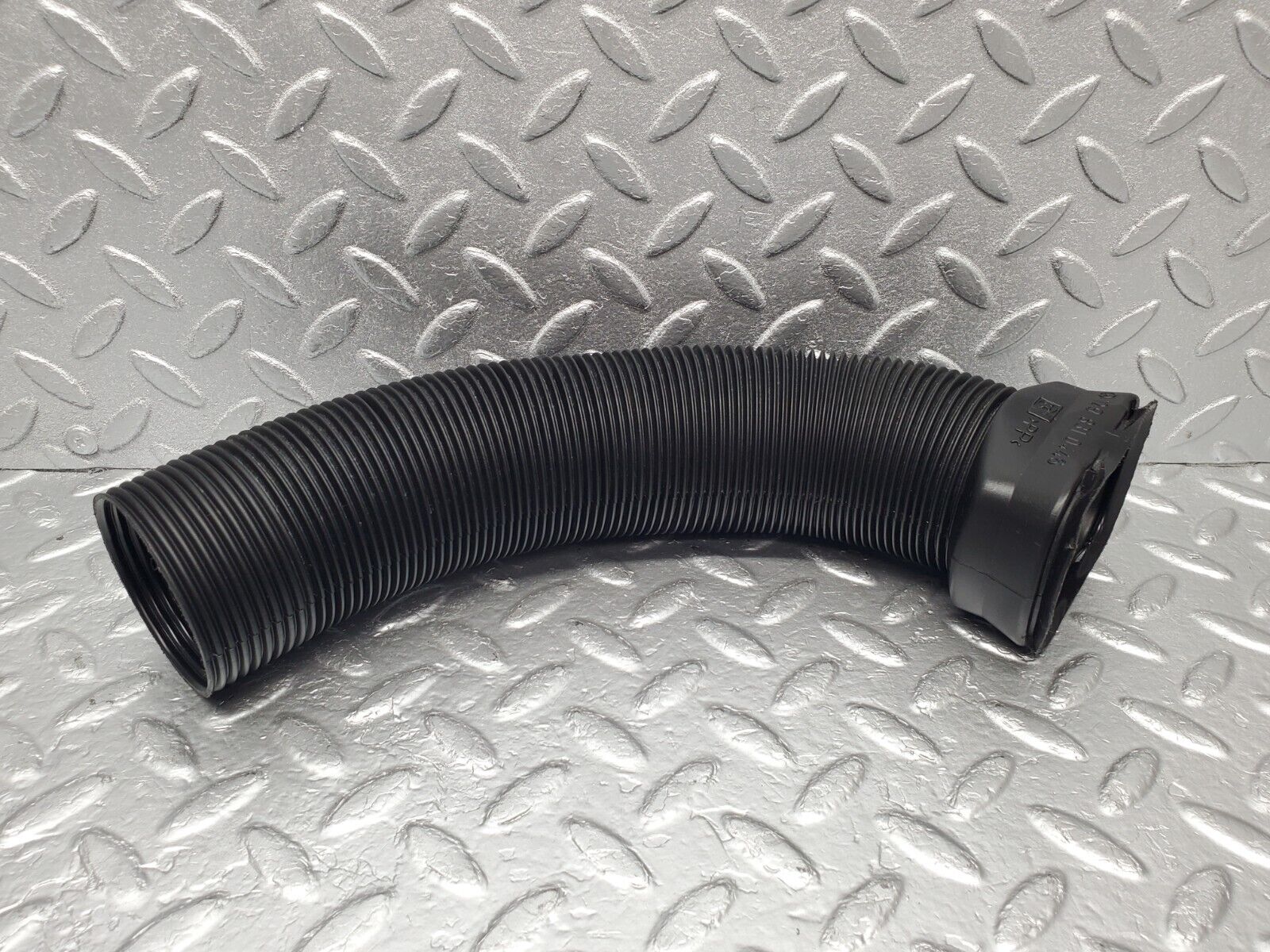 46870 Mercedes-Benz R129 320SL Coupe Air Intake Duct Pipe 1298310446