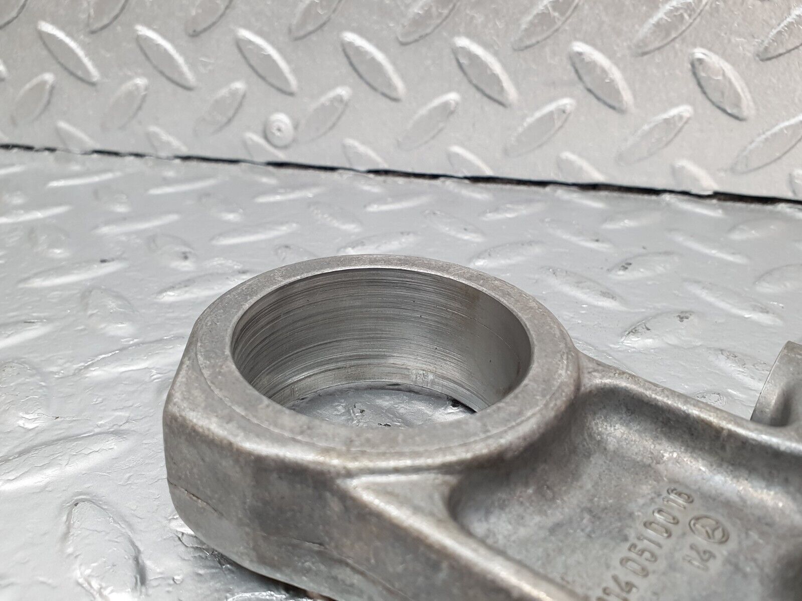 43271 Mercedes-Benz W108 280SE Camshaft Tower Bearing 1140510016