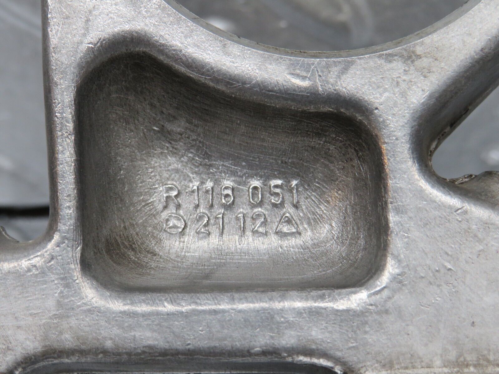 32796 Mercedes-Benz C107 R107 350 V8 Camshaft Tower Bearing 1160512112