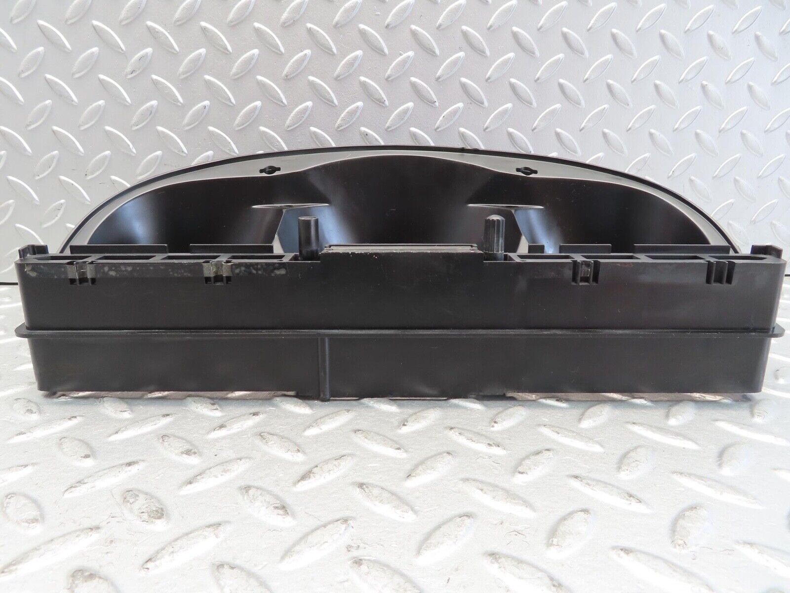 11648 Mercedes-Benz R107 450SL Instrument Cluster Housing 87001021