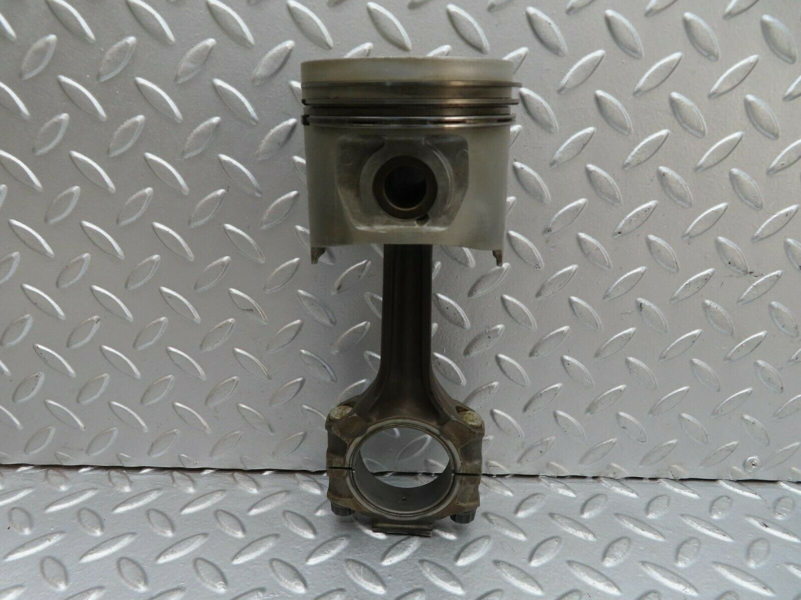 15774 Mercedes-Benz R107 450SL Piston With Connecting Rod 92.00 mm
