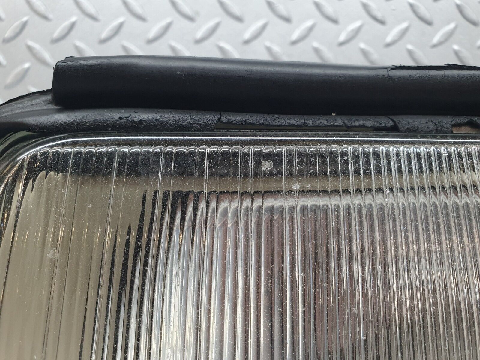 43620 Mercedes-Benz C126 380SEC Coupe Headlight Left Bosch 1268203561 1305620483