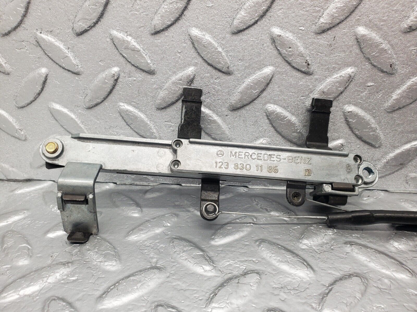 46079 Mercedes-Benz S123 200T Wagon Heater Slider Control 1238301185