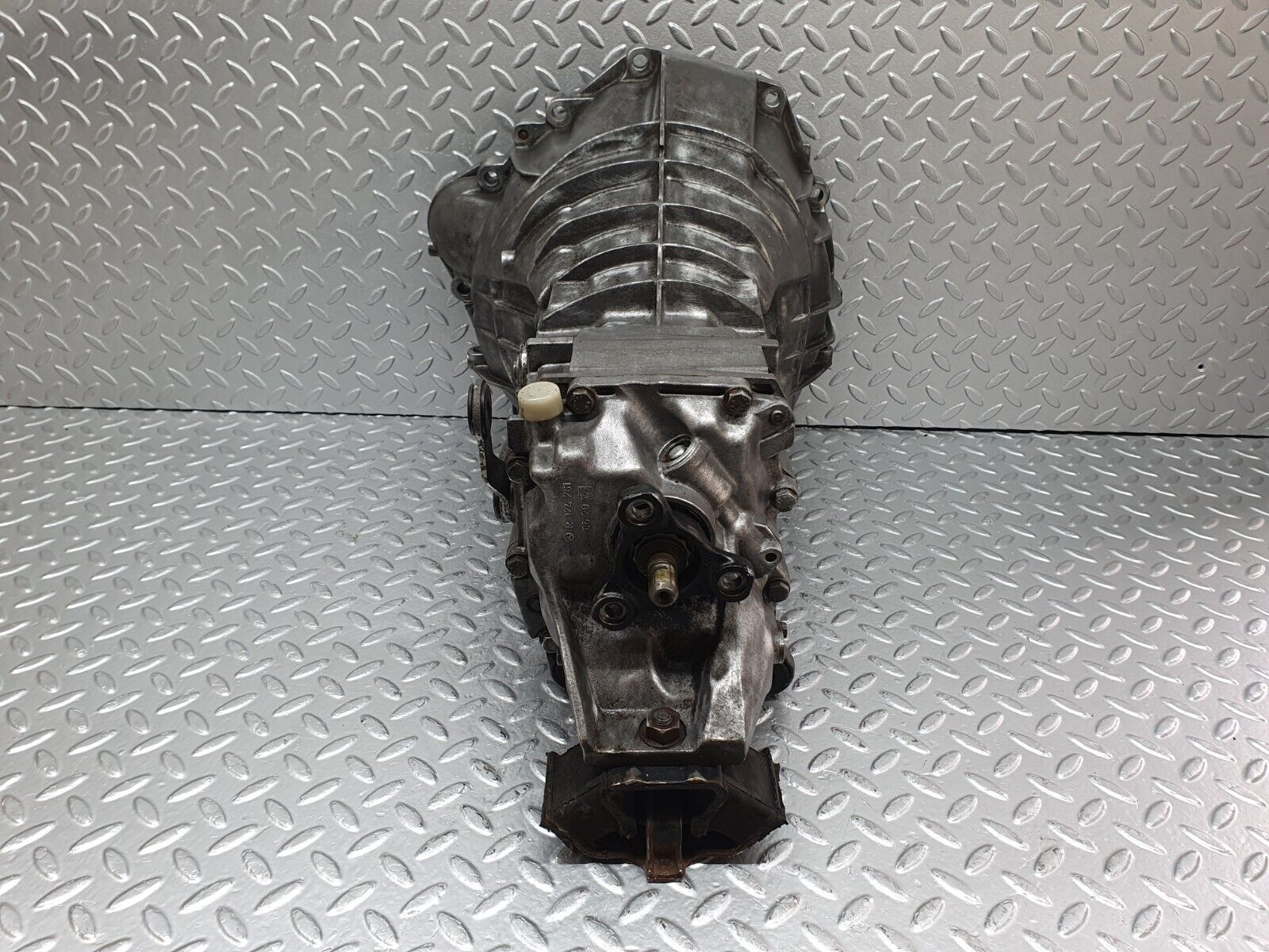 41733 Mercedes-Benz W124 200E Manual Gearbox 5 Speed 717.411 1242610301