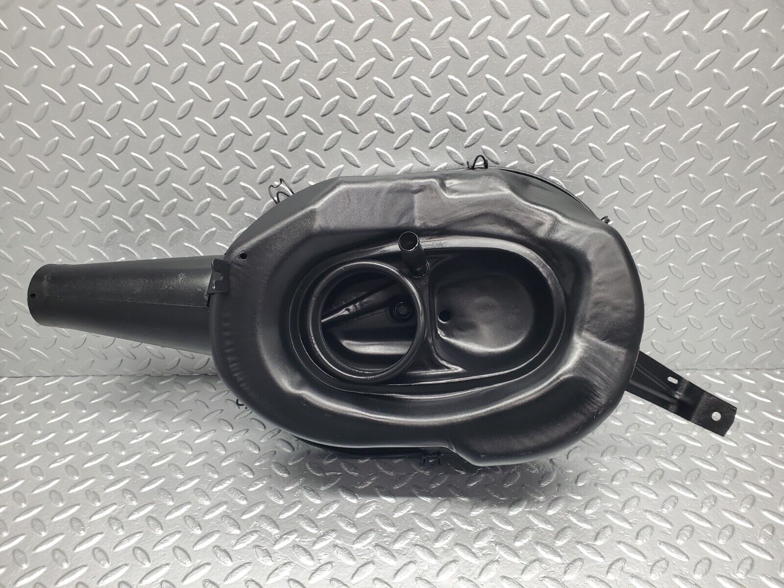 46364 Mercedes-Benz C123 280CE Coupe Air Filter Box Housing 0110949702 0010948904