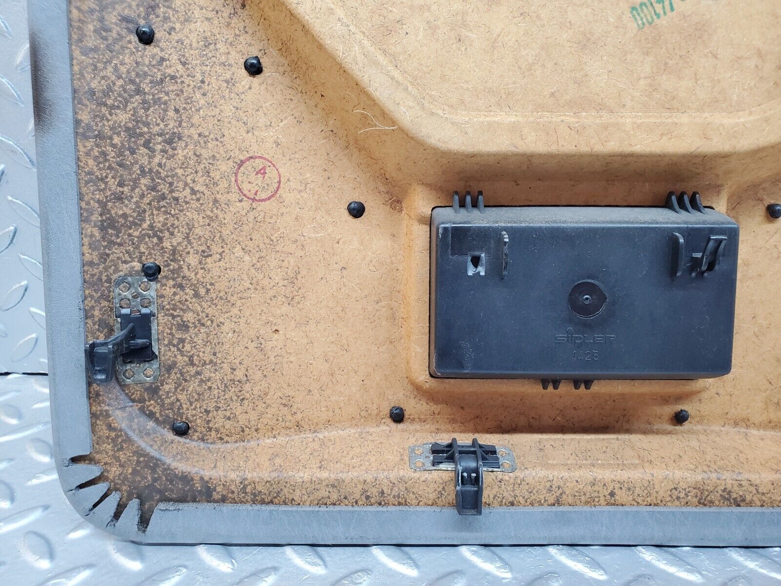 44686 Mercedes-Benz W124 220E Rear Left Door Card Grey 1247370970