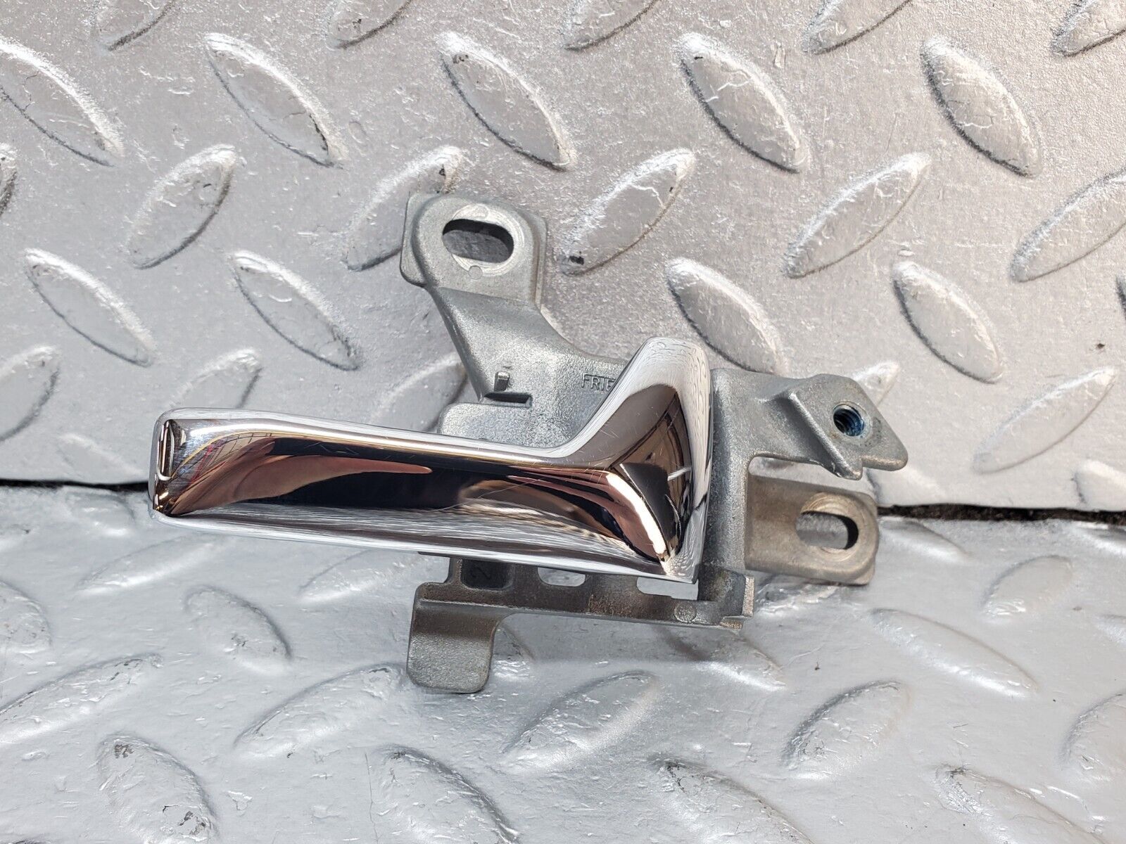 45560 Mercedes-Benz W126 420SE Right Door Interior Handle