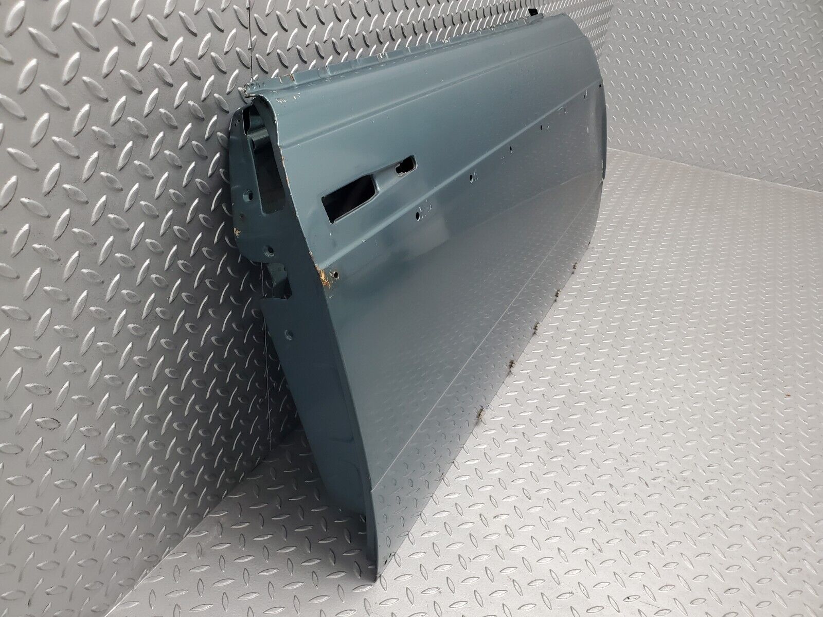 46557 Mercedes-Benz C123 280CE Coupe Left Door