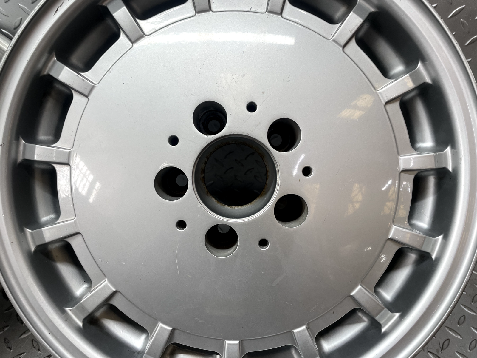 44245 Mercedes-Benz Alloy Wheel Set 8Jx16H2 ET34 1294000102