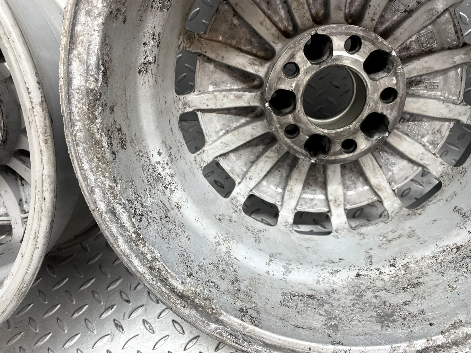 44245 Mercedes-Benz Alloy Wheel Set 8Jx16H2 ET34 1294000102