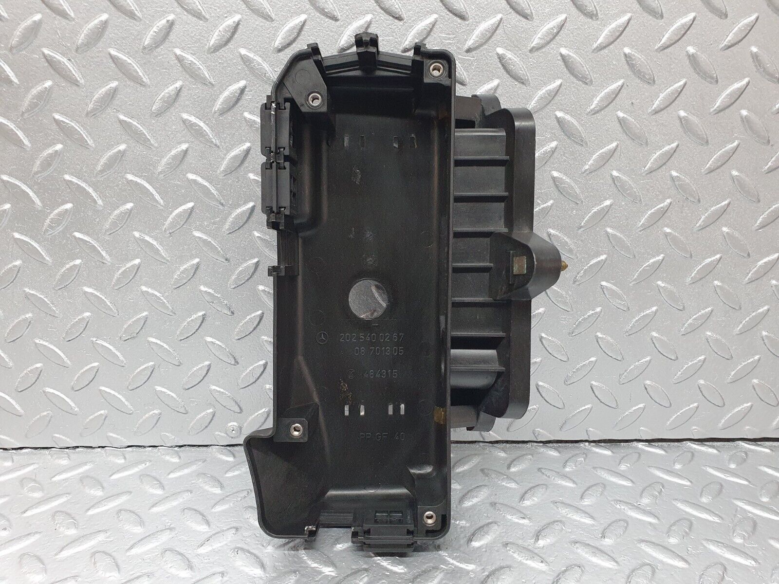 42066 Mercedes-Benz W202 C200 Cable Tray 2025400267