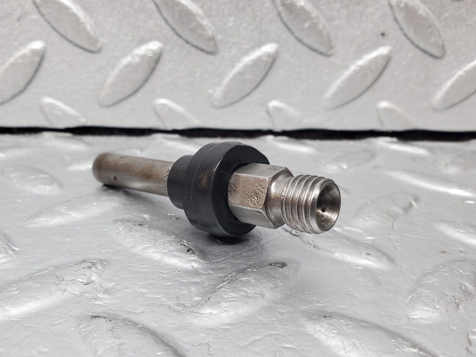 45463 Mercedes-Benz 280E M110.988 Fuel Injector Bosch 0437502010