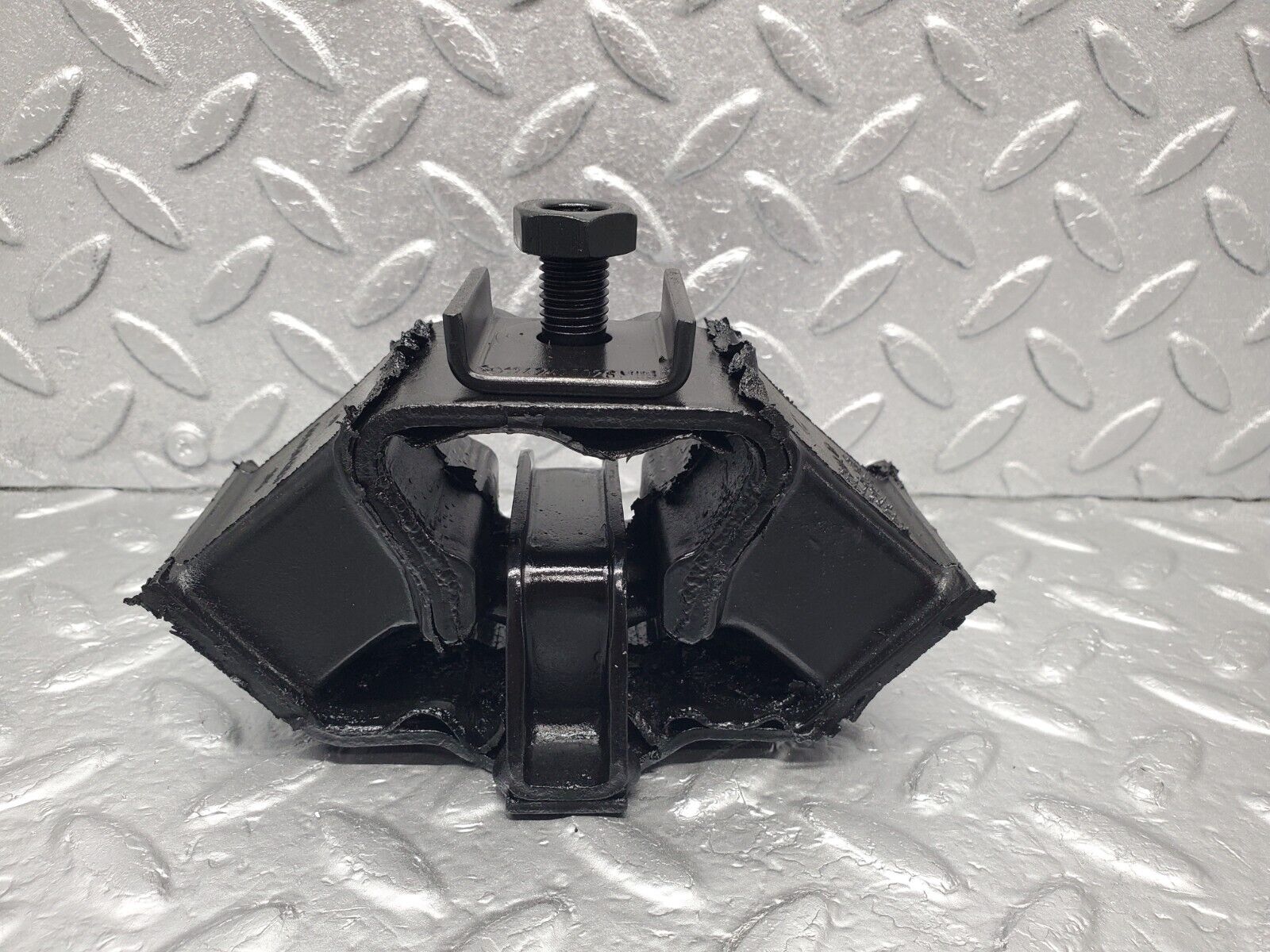 46299 Mercedes-Benz W124 280E Gearbox Rubber Mounting Bracket 1242400618