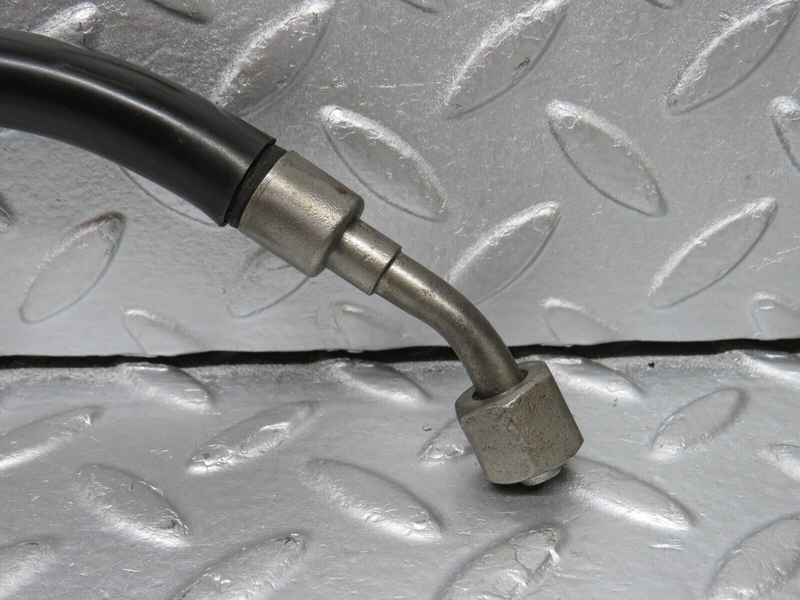 39160 Mercedes-Benz R107 500SL Fuel Pipe Line