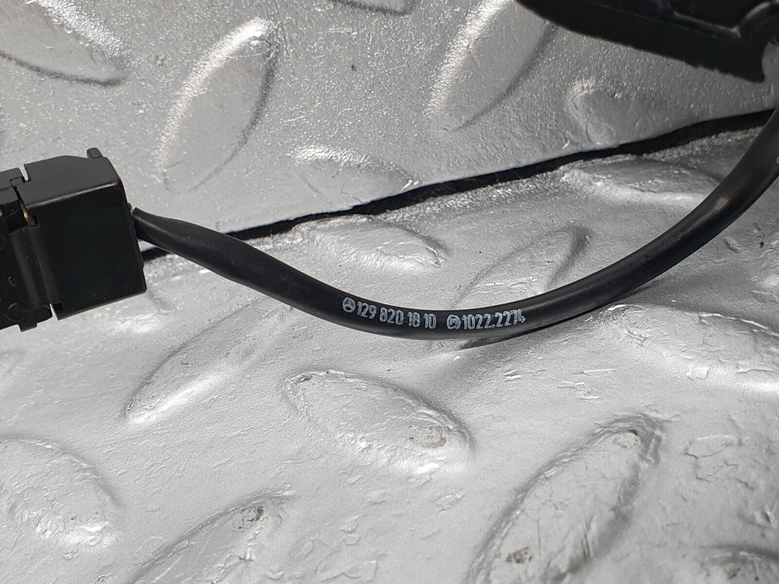 42232 Mercedes-Benz R129 320SL Coupe Trunk Lock 1298001810