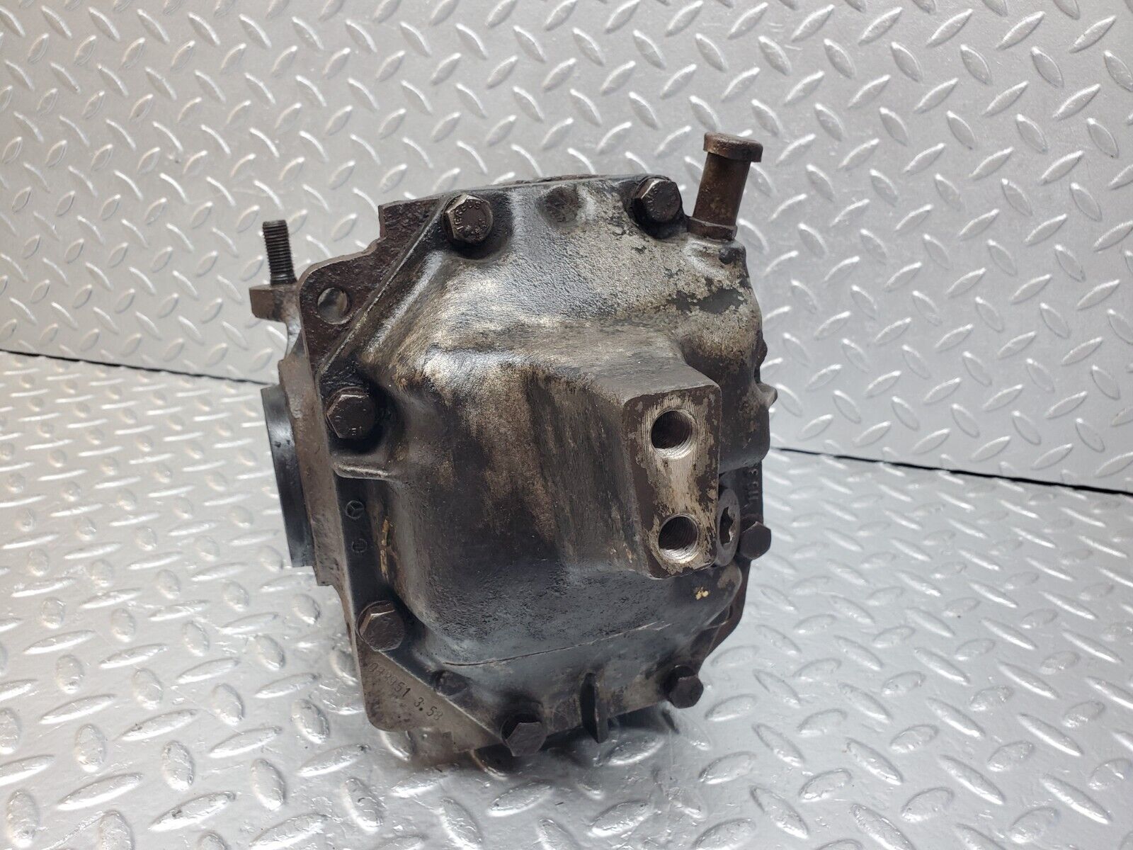 44447 Mercedes-Benz W123 280E Rear Differential Ratio 3.58 1233510101