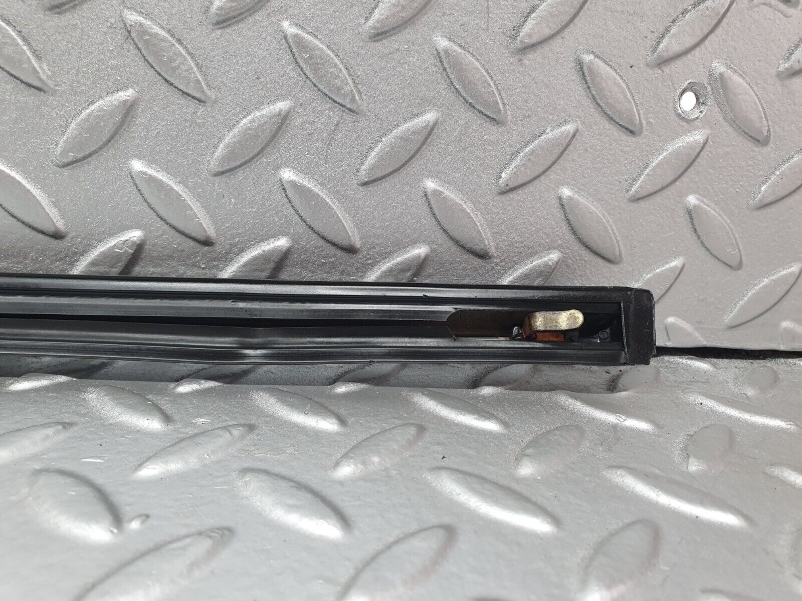 43989 Mercedes-Benz C123 230CE Coupe Right Door Centre Moulding Trim