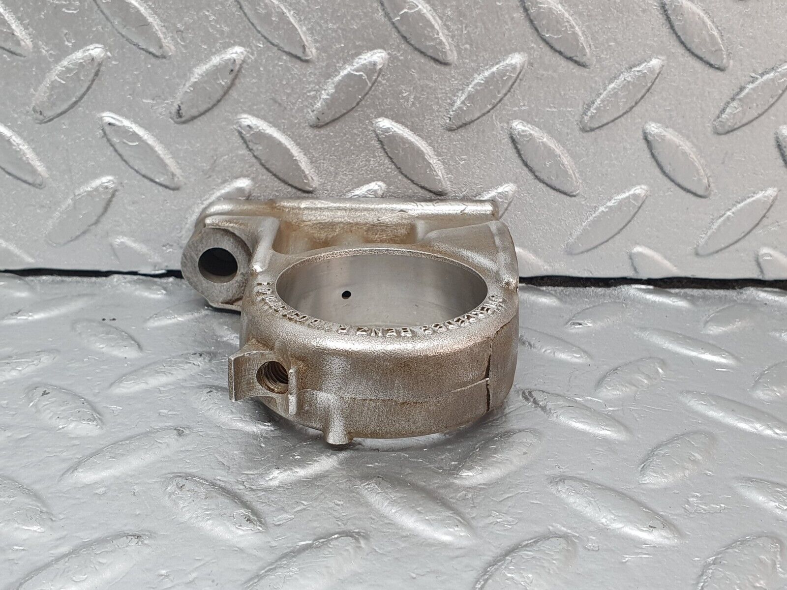 43795 Mercedes-Benz C126 380SEC Coupe Camshaft Tower Bearing 1160515118