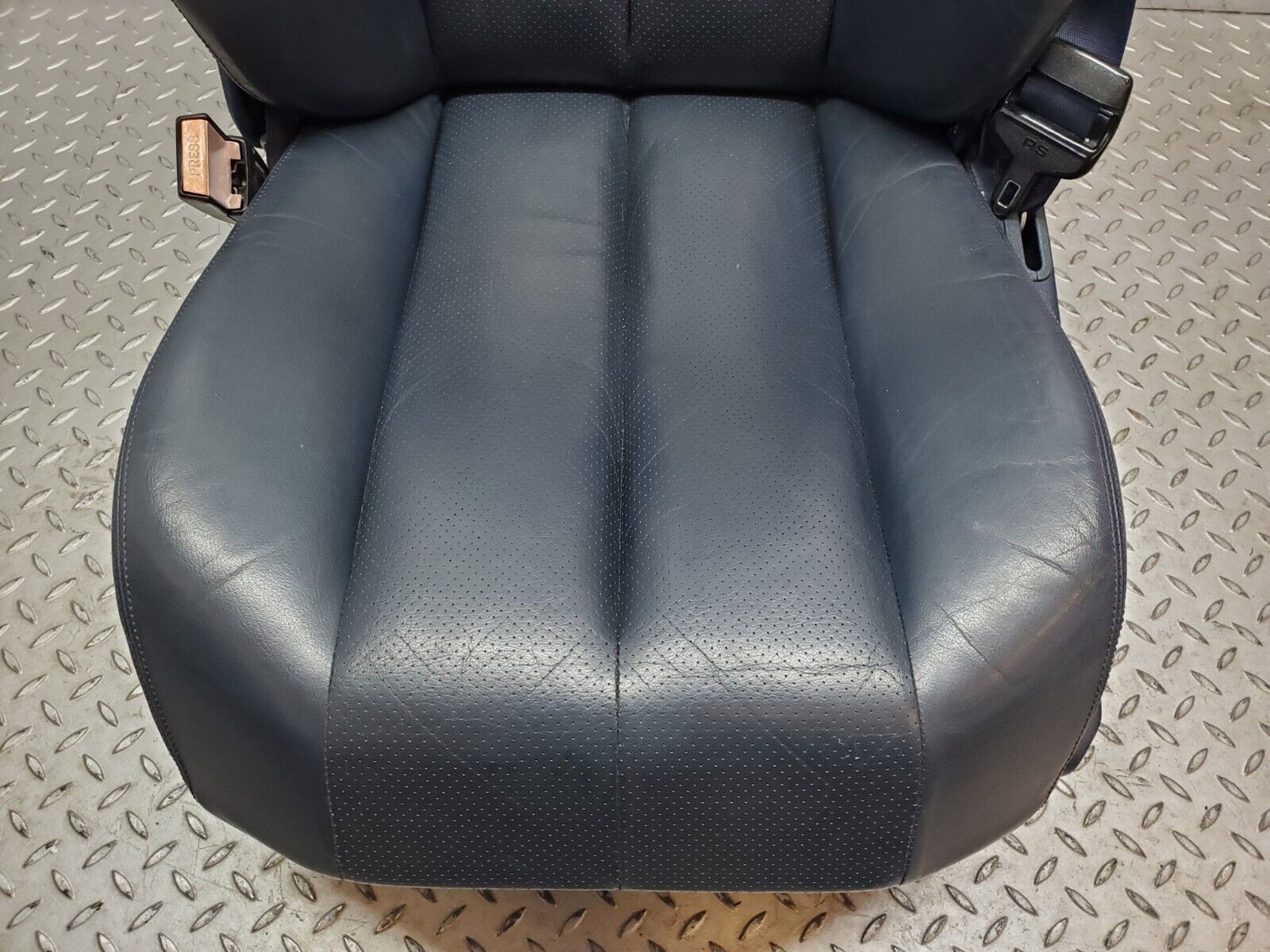 45167 Mercedes-Benz R129 300SL Coupe Electric Front Left Seat Leather Blue