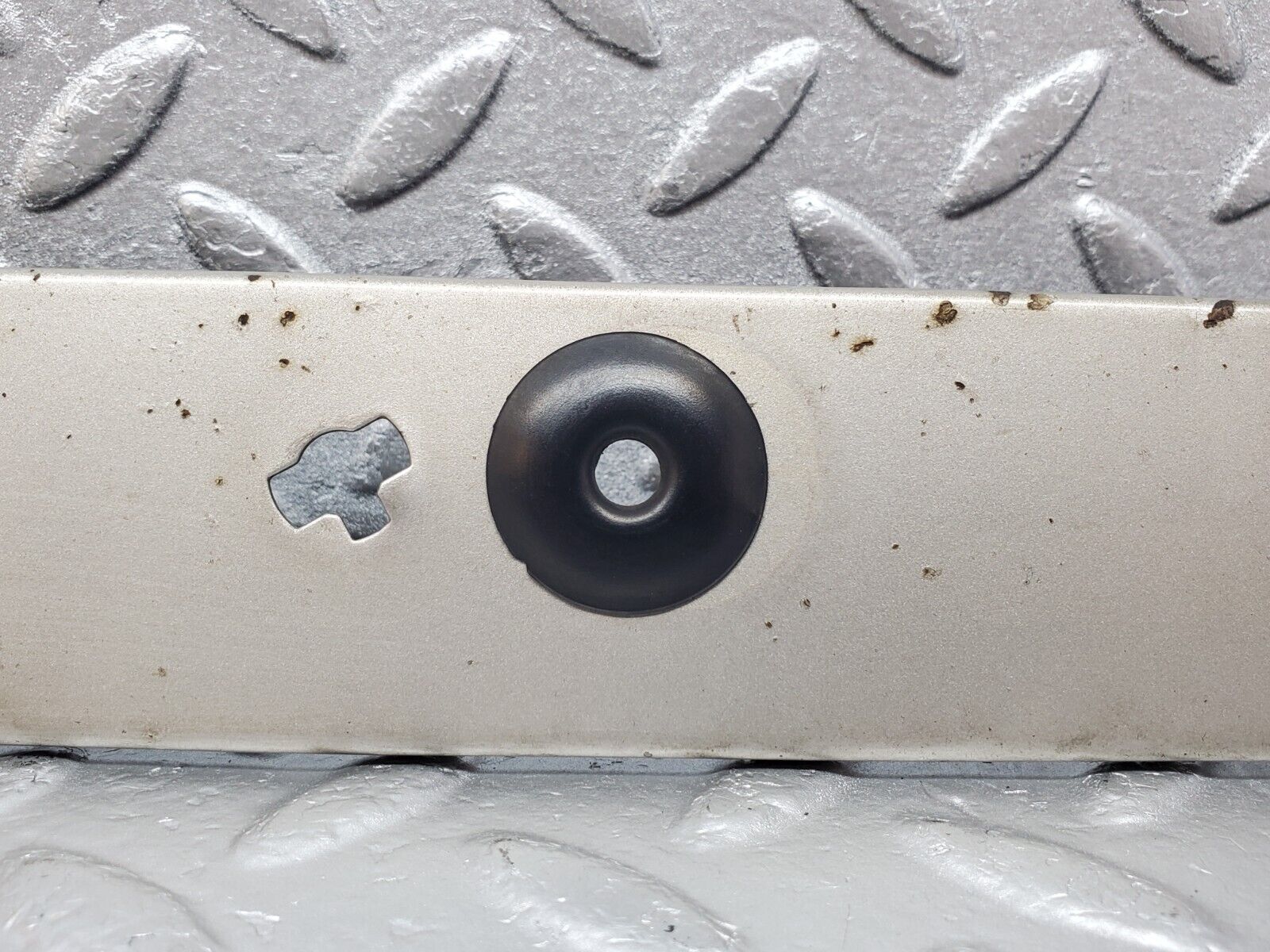 45661 Mercedes-Benz W126 420SE Under Headlight Trim Right Side