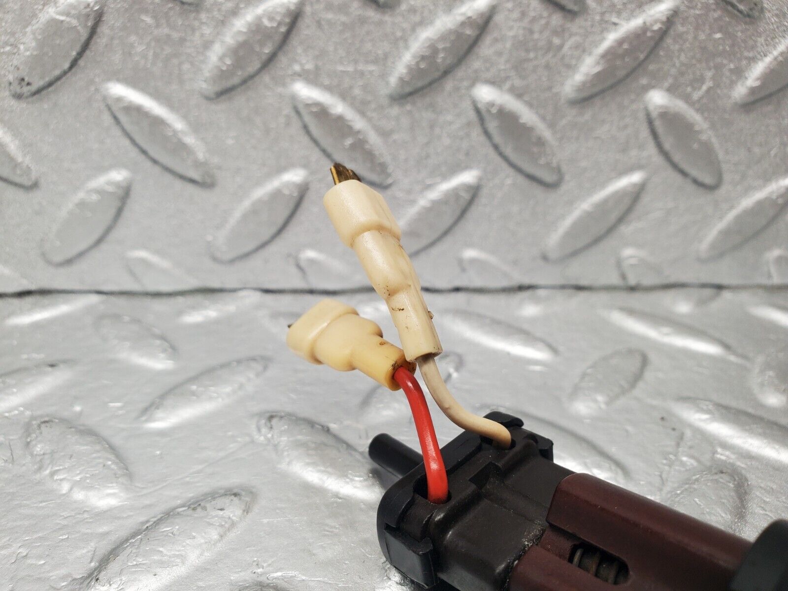 46535 Mercedes-Benz C123 280CE Coupe Door Contact Switch 9620