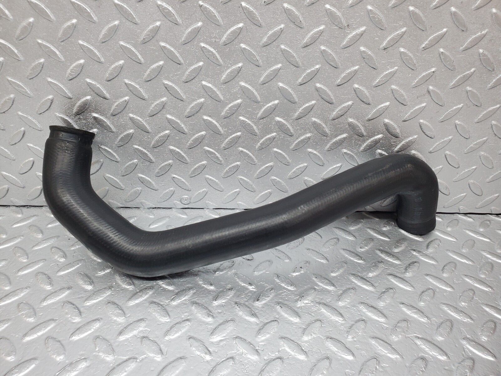 45105 Mercedes-Benz R129 300SL Coupe Radiator Lower Coolant Hose 1295010082