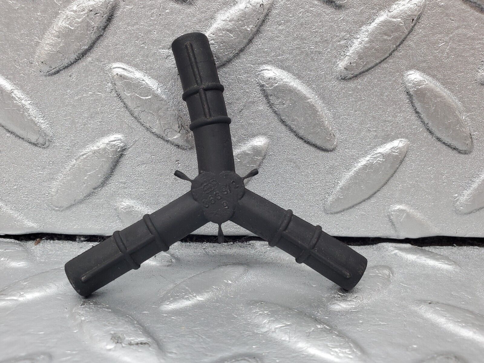 45450 Mercedes-Benz 280E M110.988 Vacuum Distributor Pipe Hose