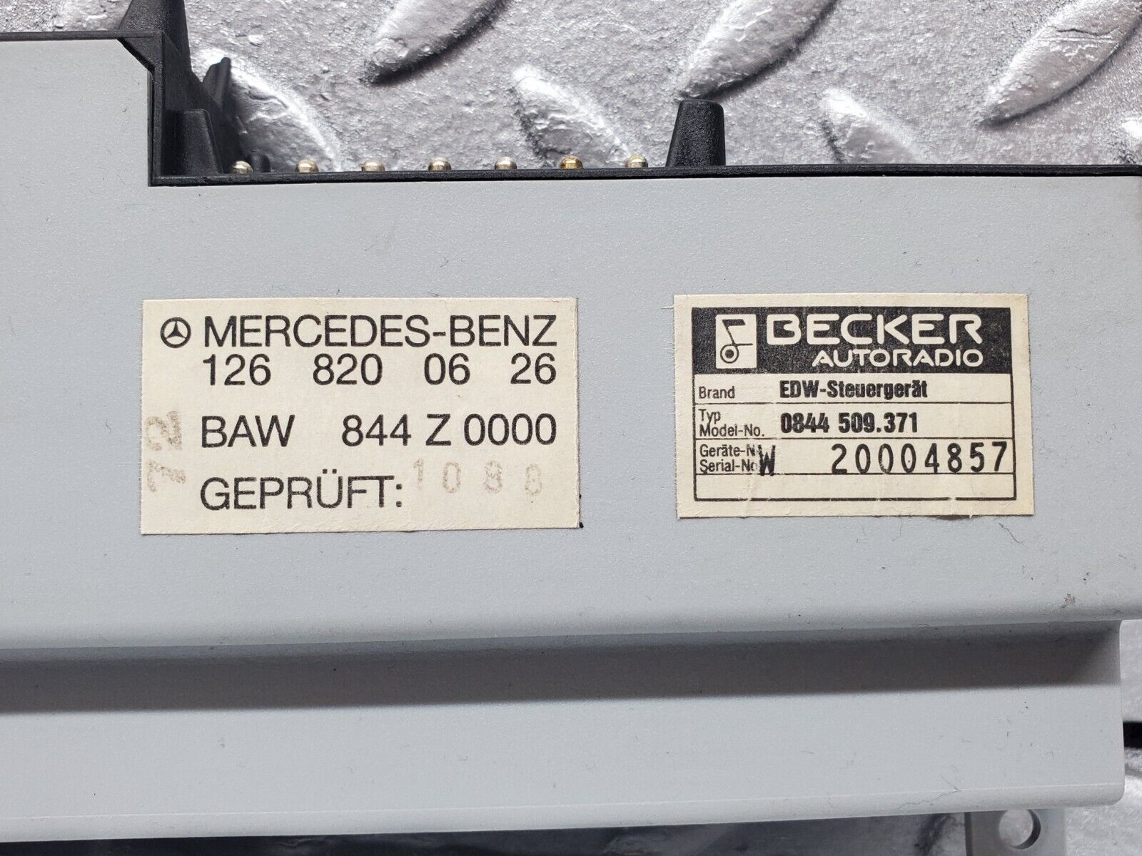 45548 Mercedes-Benz W126 420SE Alarm Control Module Unit 1268200626