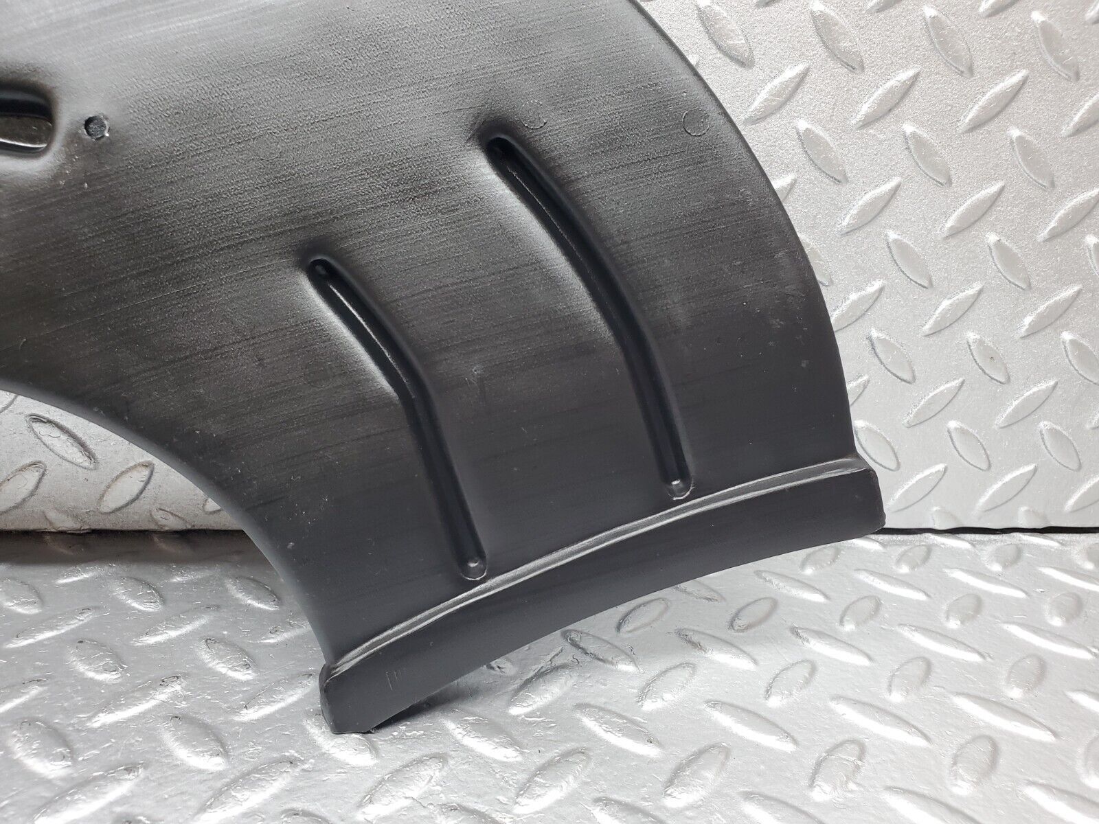 45625 Mercedes-Benz W126 420SE Air Duct Heater Ventilation Right 1268314846