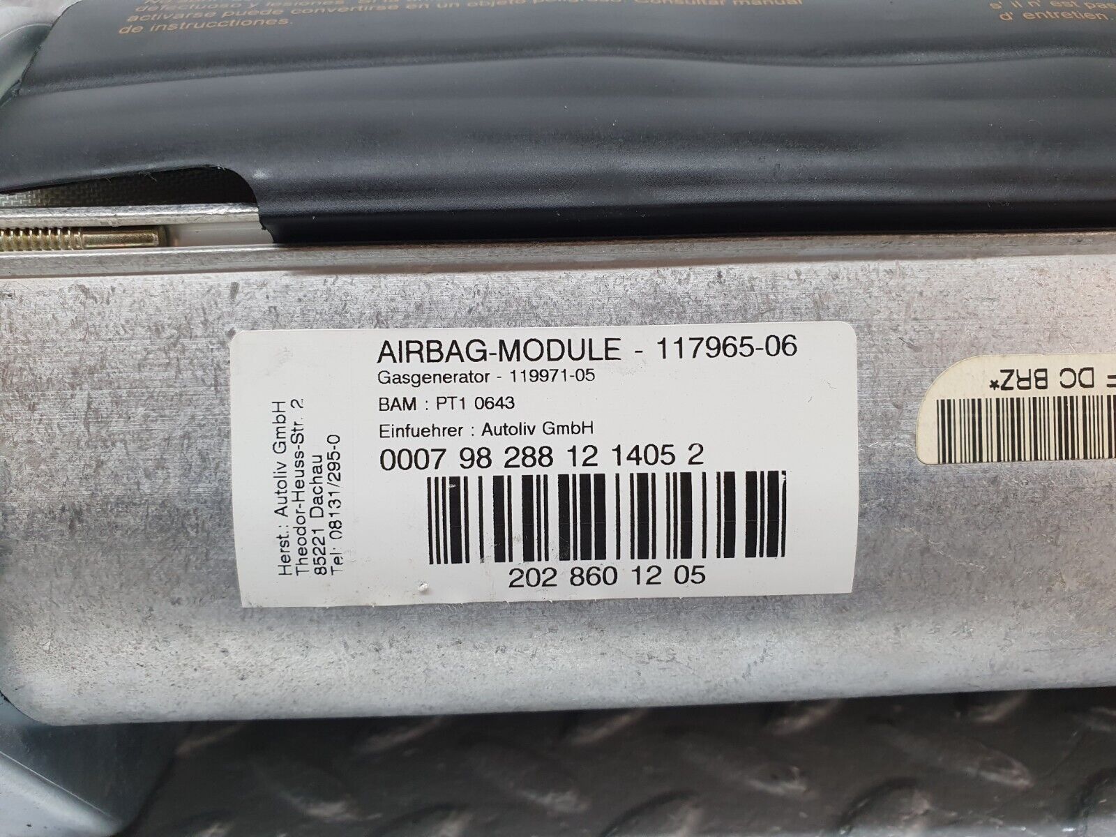 41884 Mercedes-Benz W202 C200 Dashboard Airbag Left Side 2028601205