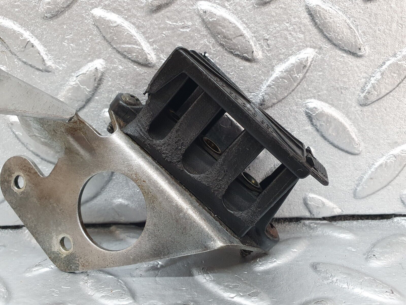 44135 Mercedes-Benz C123 230CE Coupe Cable Wire Connector 1235400369