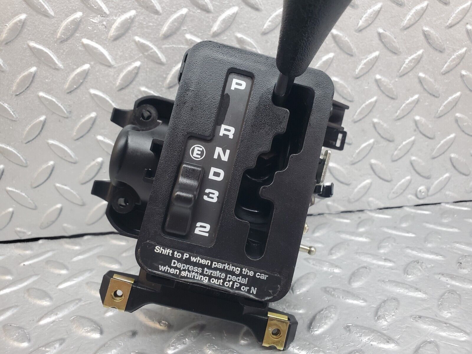 44784 Mercedes-Benz W124 220E Automatic Gear Selector 1292670637 2012670480