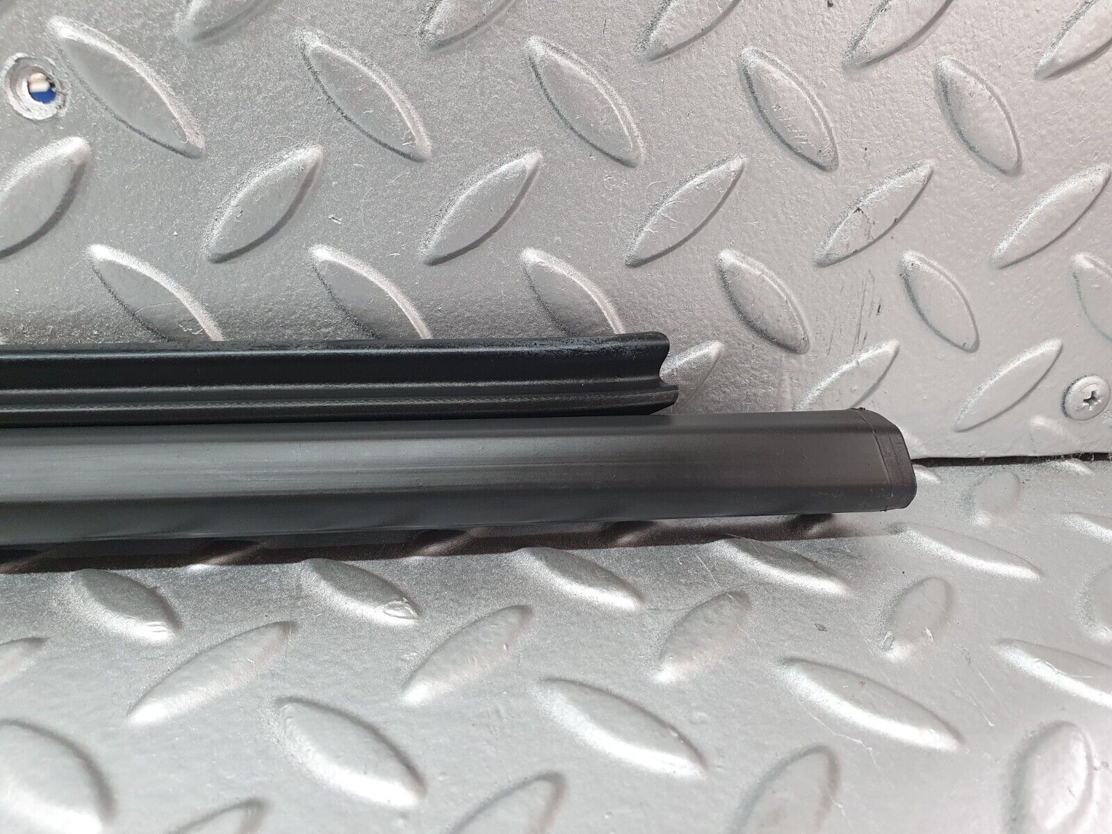 41710 Mercedes-Benz W124 200E Door Lower Sealing Rubber Trim Right