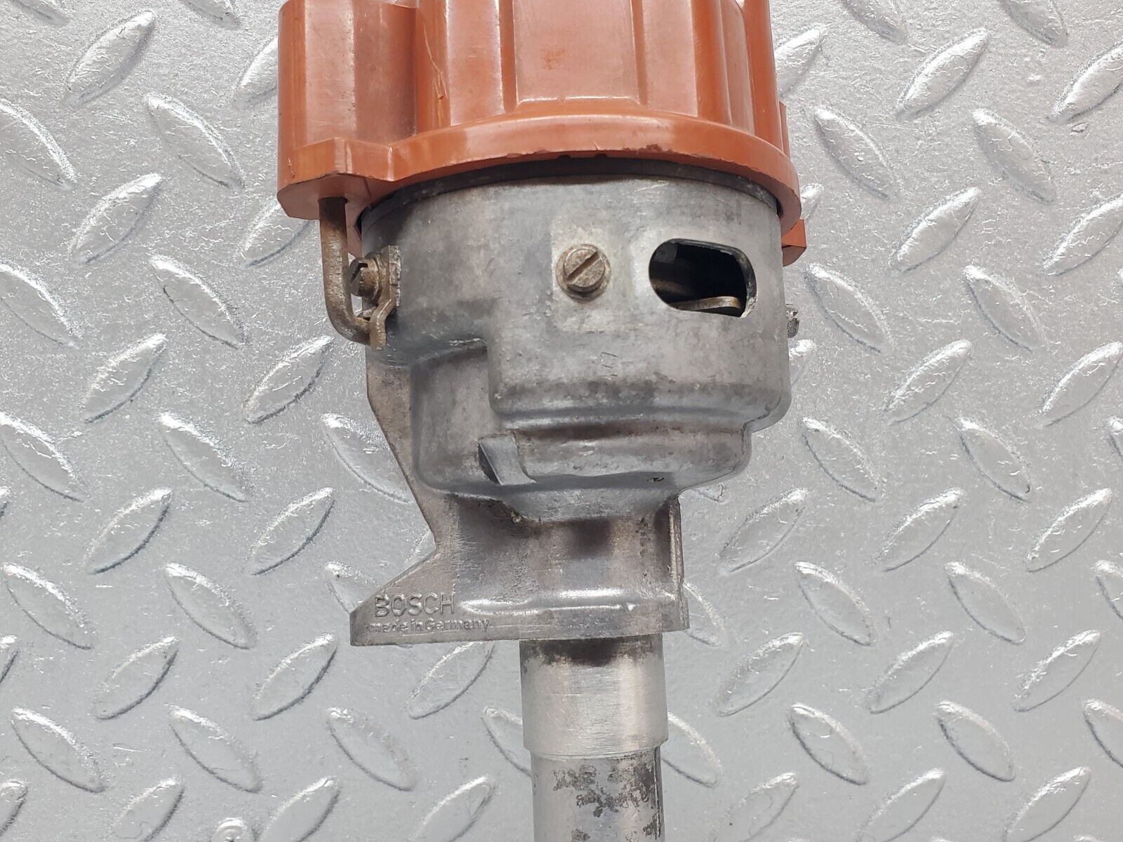 44302 Mercedes-Benz W123 280E Ignition Distributor Bosch 0237306045 0031580901