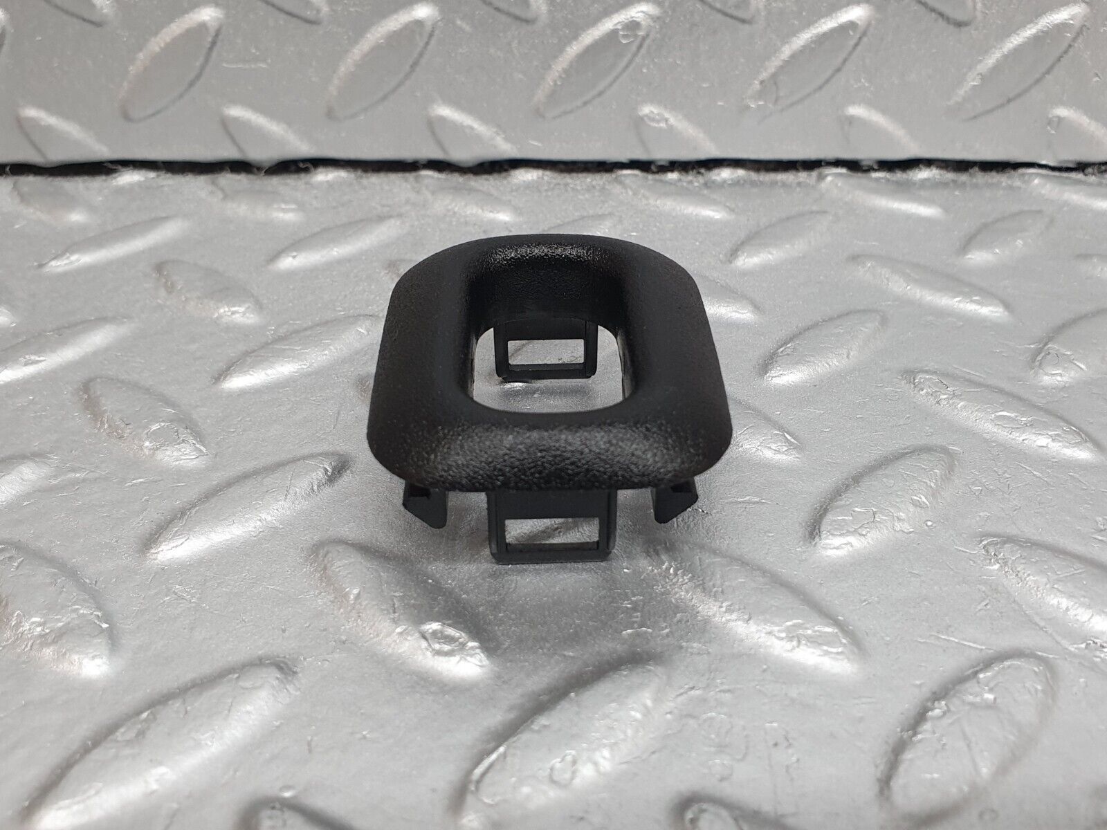 42045 Mercedes-Benz W202 C200 Window Switch Control Button Frame Housing 2028210159