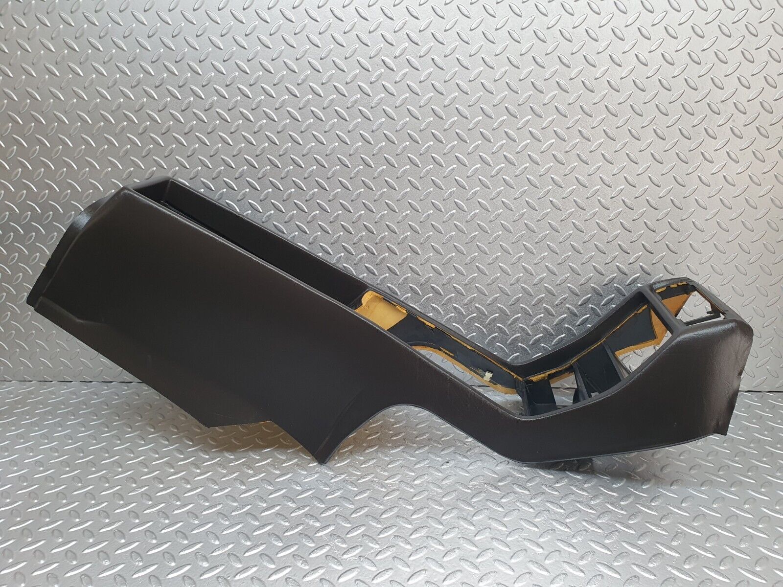 44120 Mercedes-Benz C123 230CE Coupe Centre Console Black