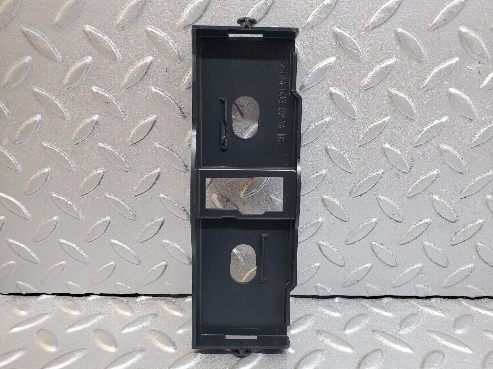 44729 Mercedes-Benz W124 220E Heating Regulator Holder 1248330214