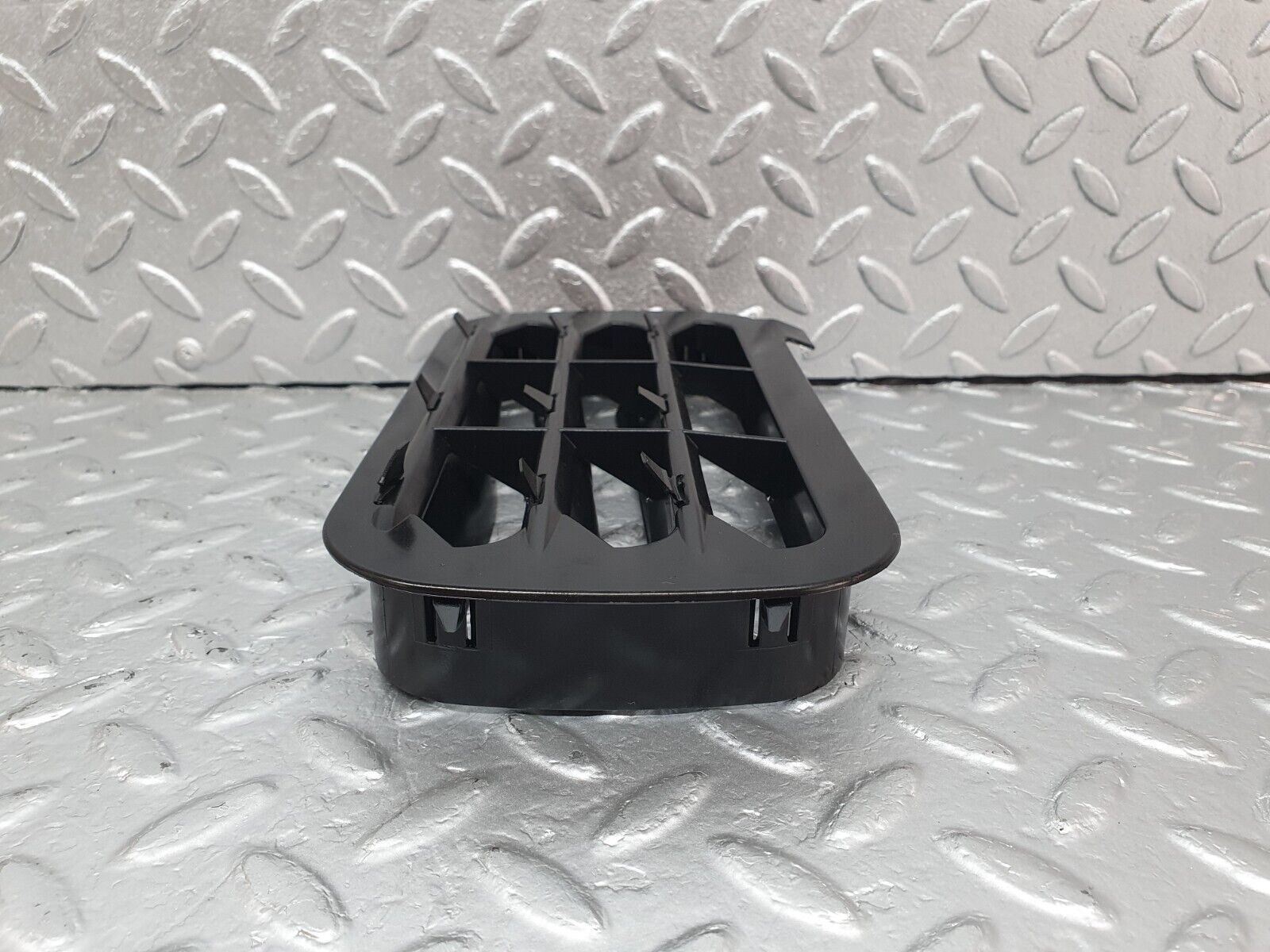 42494 Mercedes-Benz R129 320SL Coupe Air Intake Vent 1248370230 1248370242