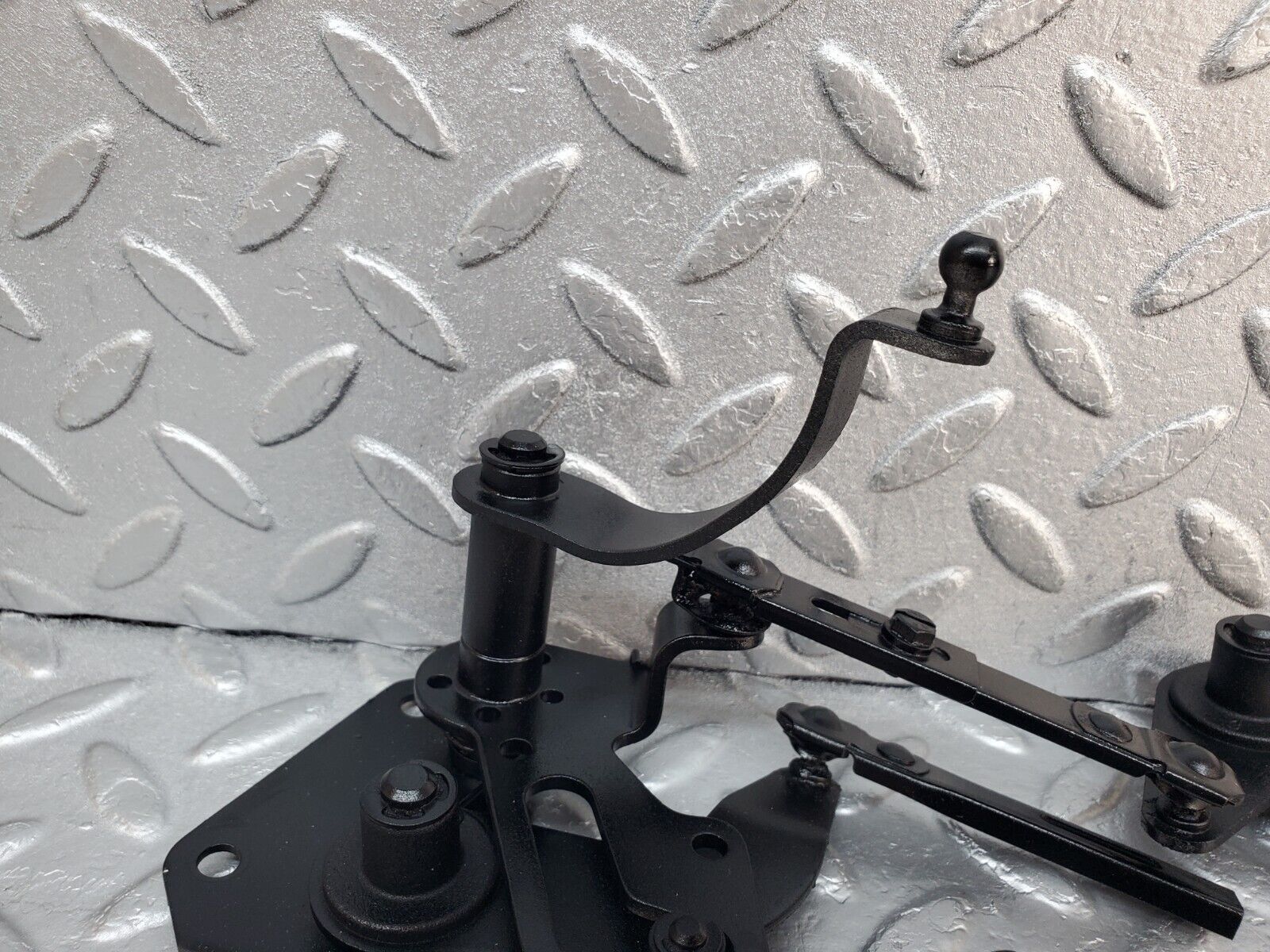 45411 Mercedes-Benz 280E M110.983 Throttle Linkage 0025450114