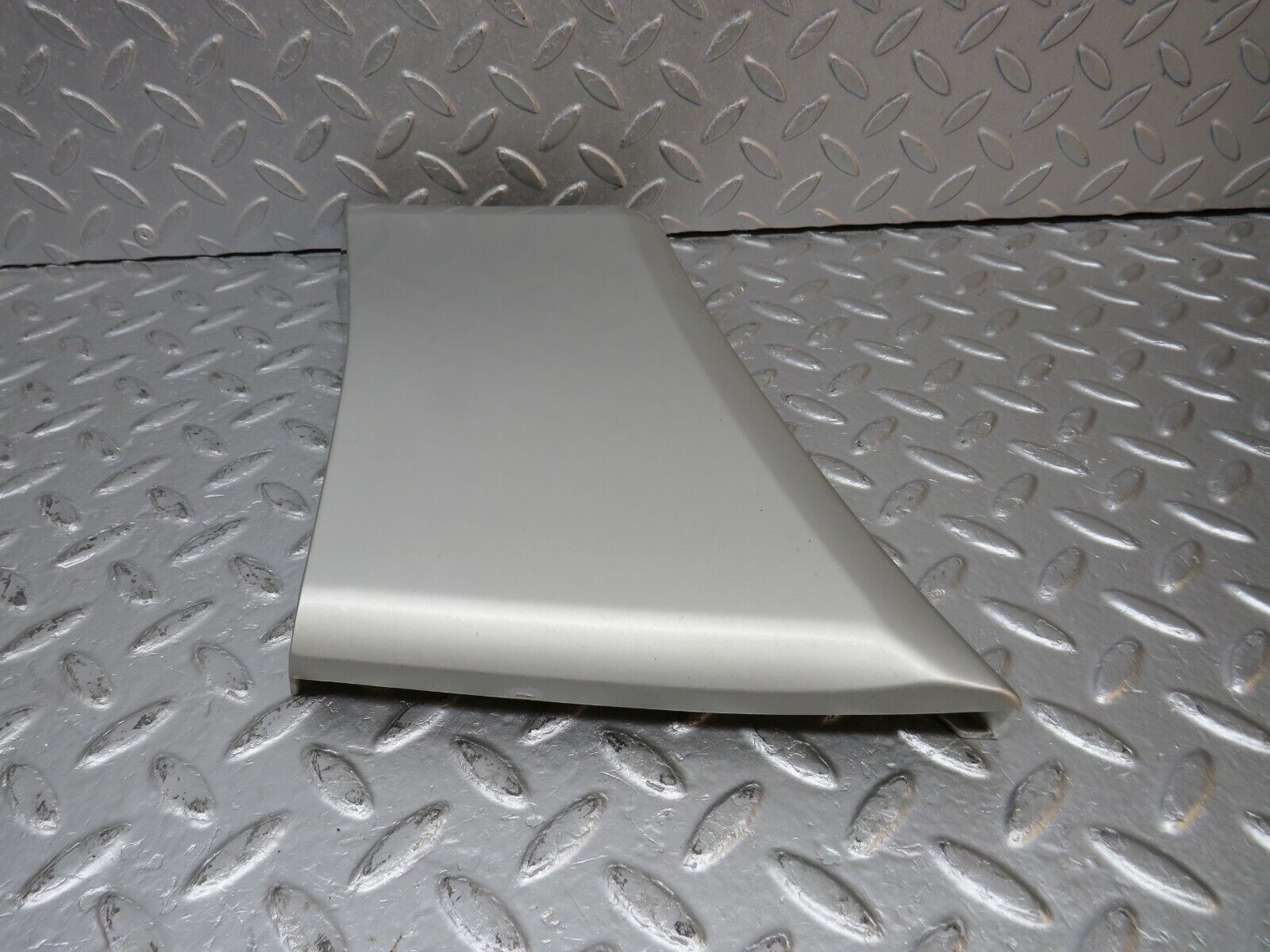 39683 Mercedes-Benz R129 320SL Coupe Rear Right Lower Moulding Trim 1296902440