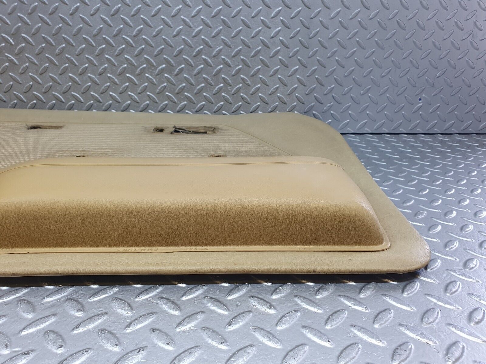 44050 Mercedes-Benz C123 230CE Coupe Left Door Card Beige