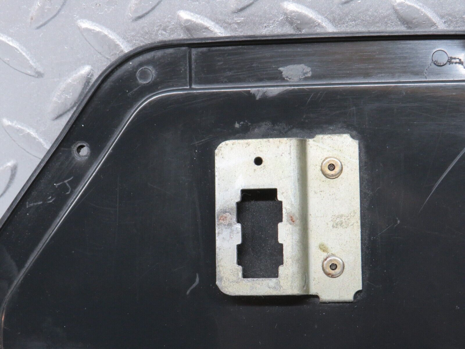 39212 Mercedes-Benz R107 500SL Heater Blower Housing Cover Lid