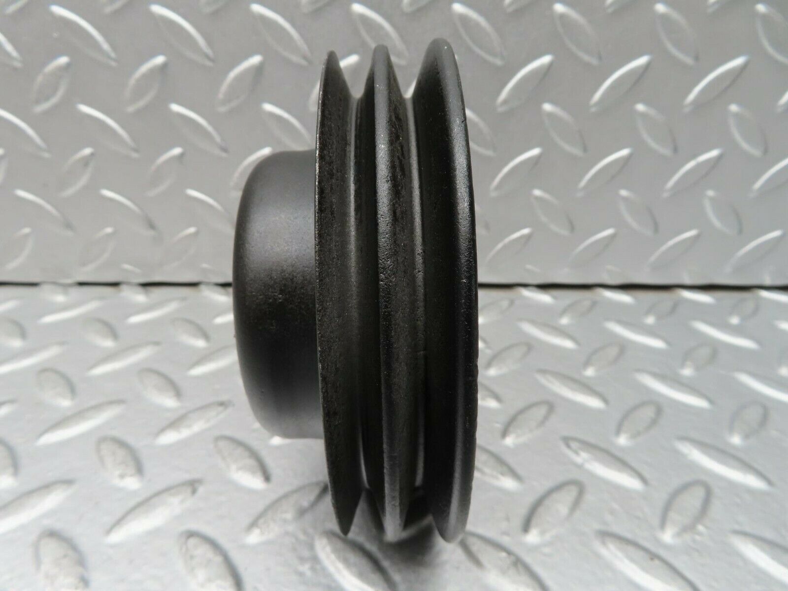 15701 Mercedes-Benz R107 450SL Water Pump Pulley