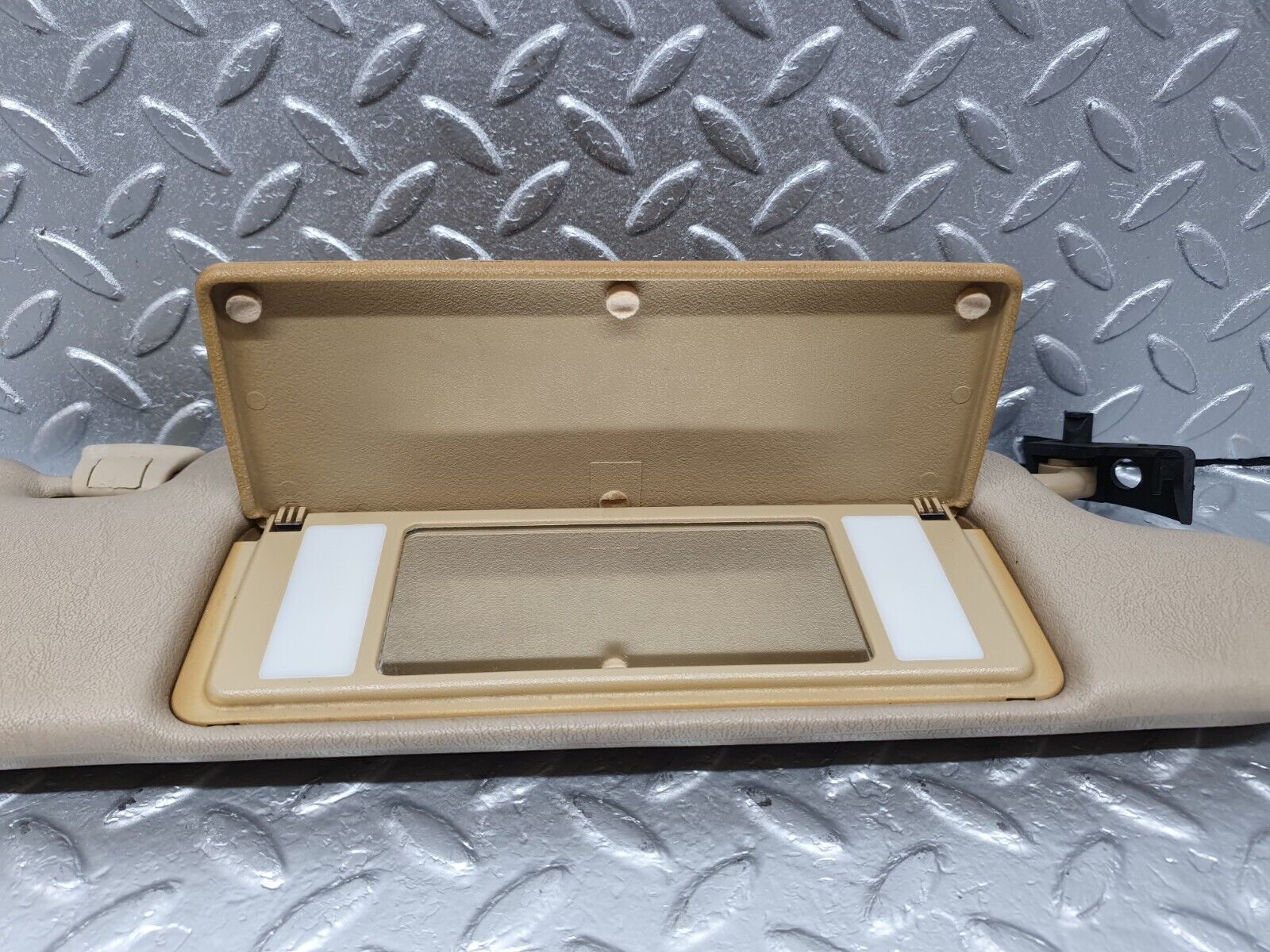42230 Mercedes-Benz R129 320SL Coupe Sun Visor Right Side Beige