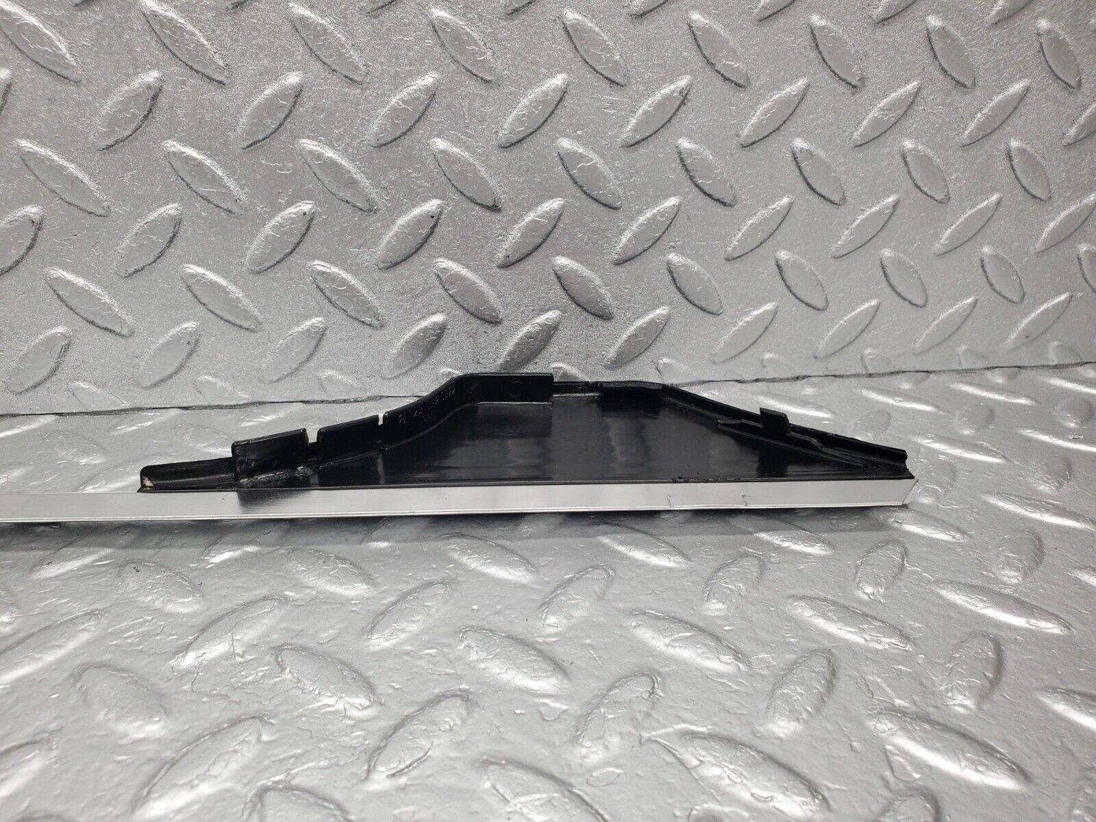 46375 Mercedes-Benz C123 280CE Coupe Seat Belt Presenter Cover Chrome Trim Left