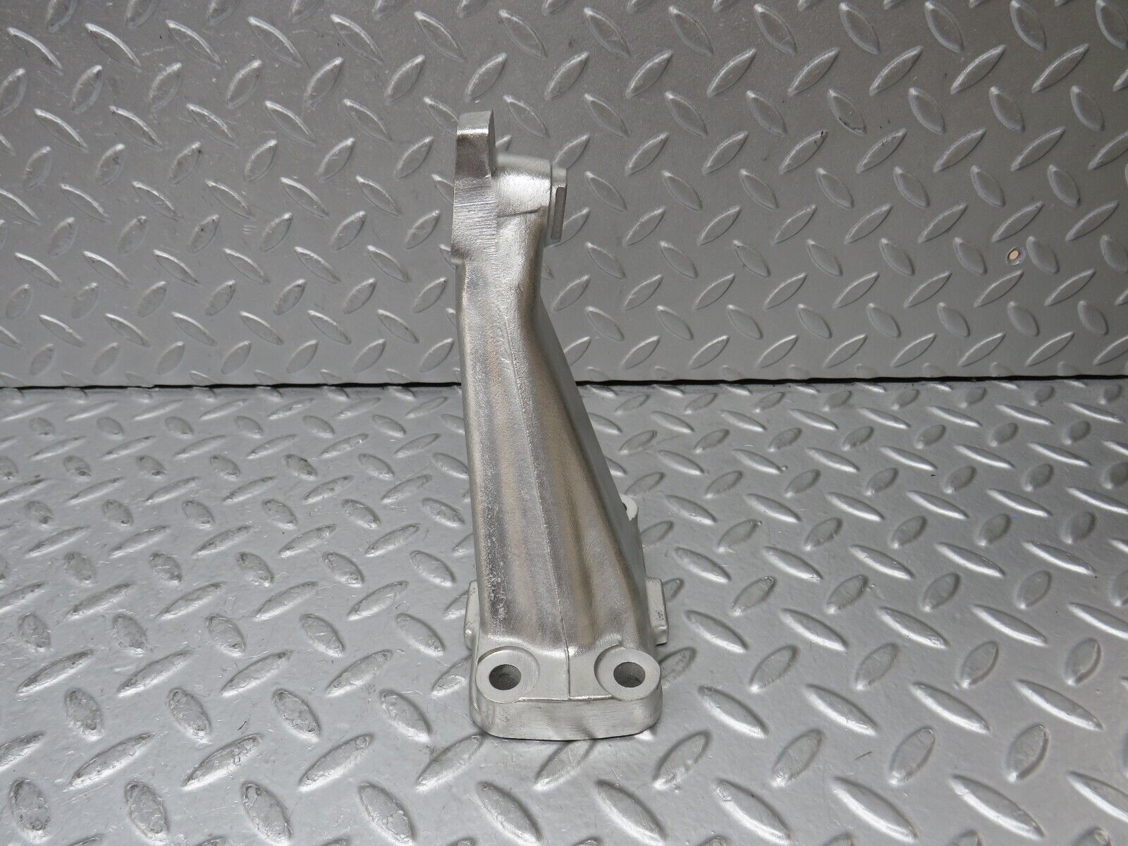 35476 Mercedes-Benz R107 280SL Engine Mount Bracket Left 1802233804