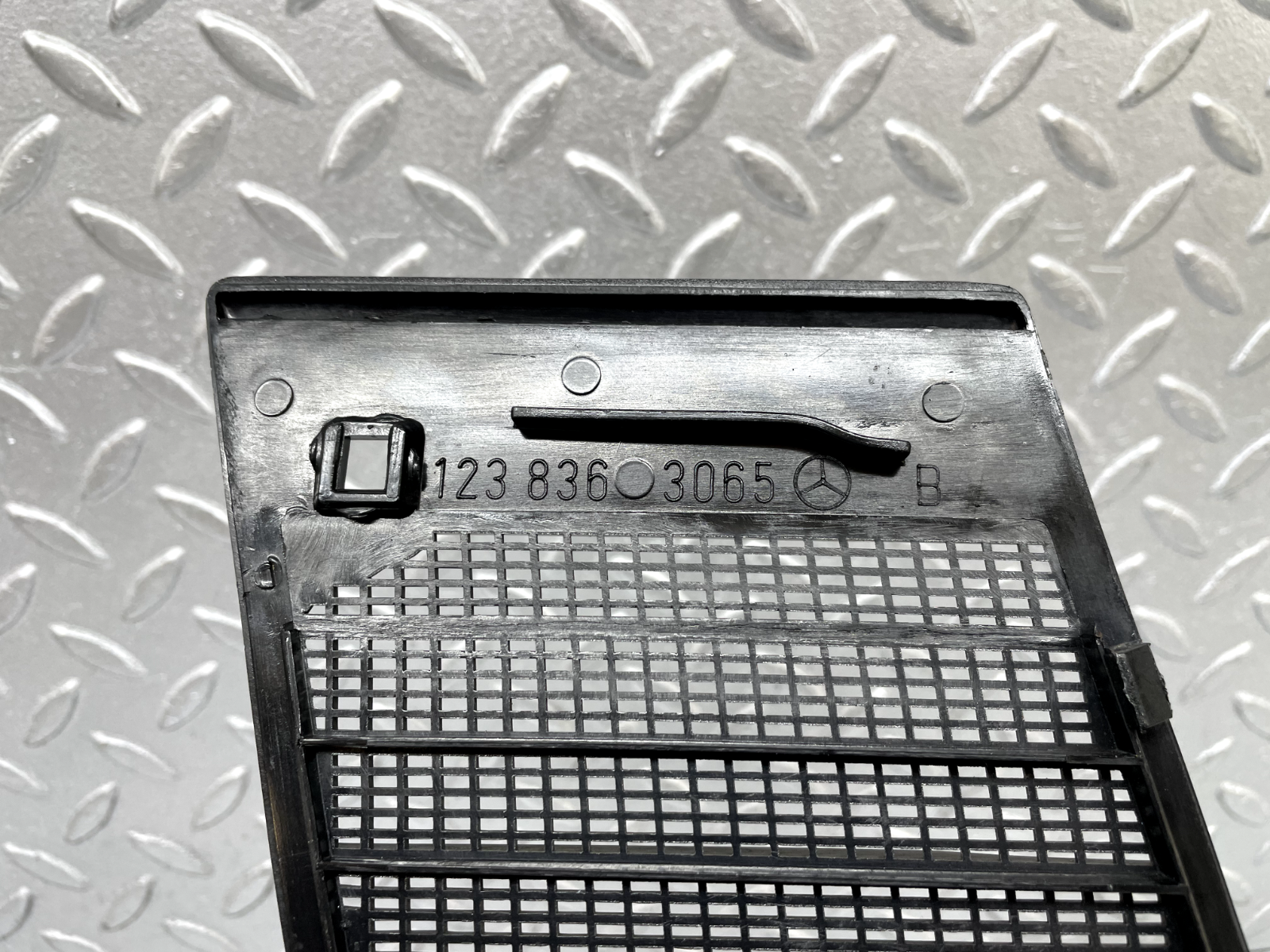 44275 Mercedes-Benz W123 280E Air Intake Grill Right Side 1238363065