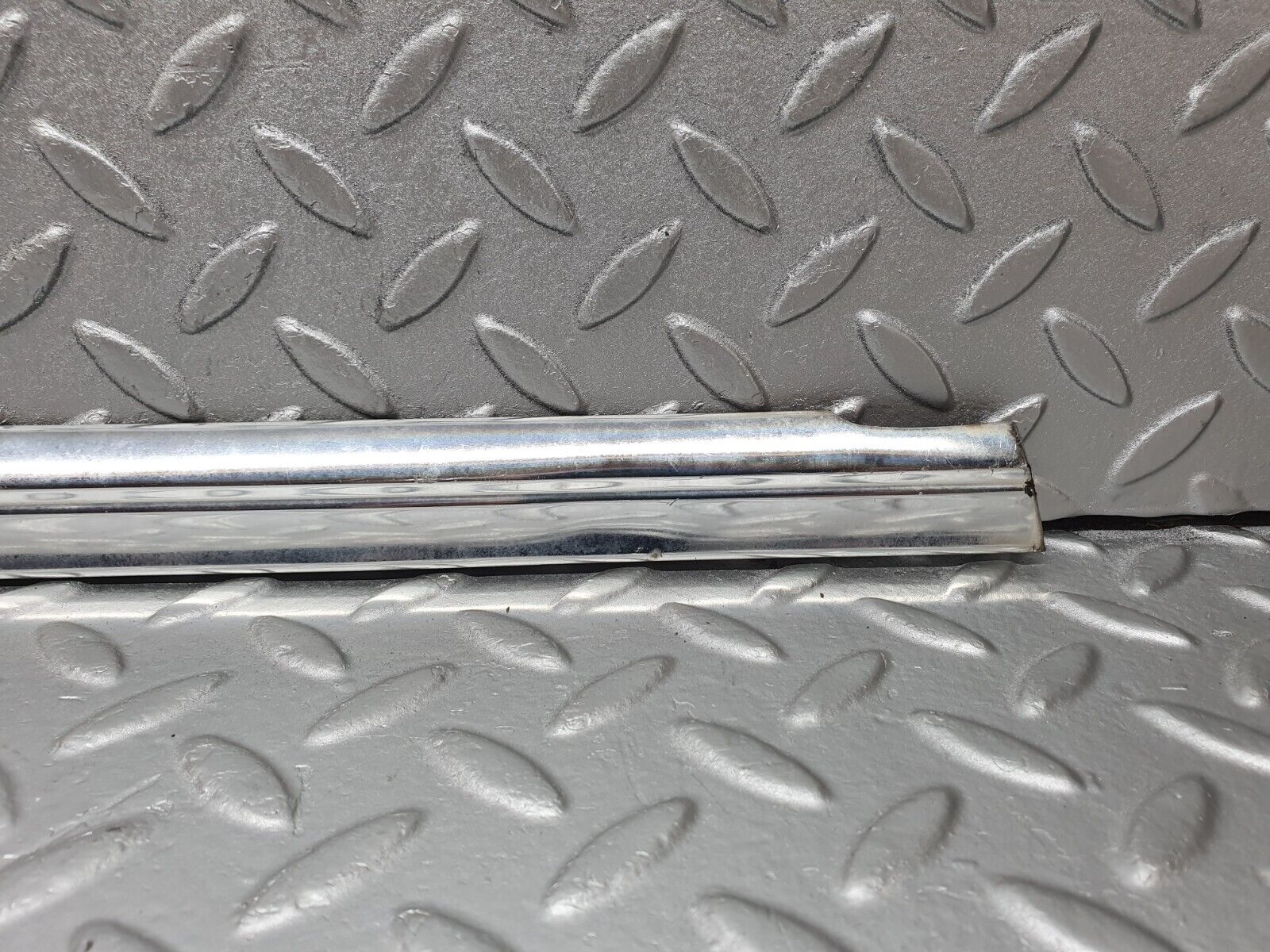 43464 Mercedes-Benz W108 280SE Rear Left Door Window Chrome Trim